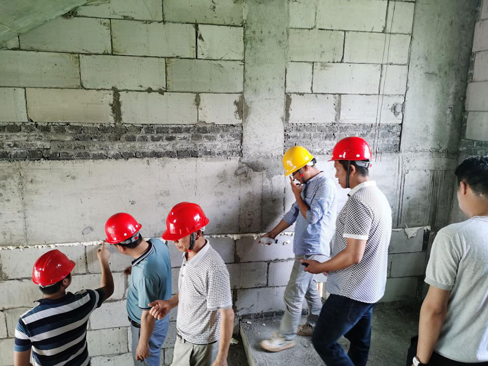 江南實驗小學(xué)2#教輔樓完成一、二層主體結(jié)構(gòu)驗收