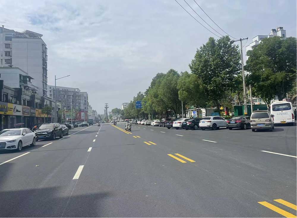 完善基礎(chǔ)設(shè)施提升改造，確保人民群眾出行安全