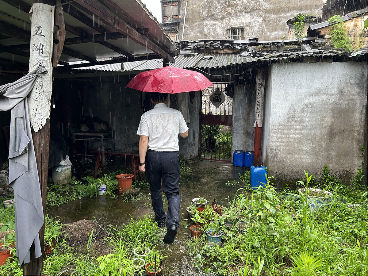 開(kāi)展汛期安全檢查 筑牢資產(chǎn)安全線