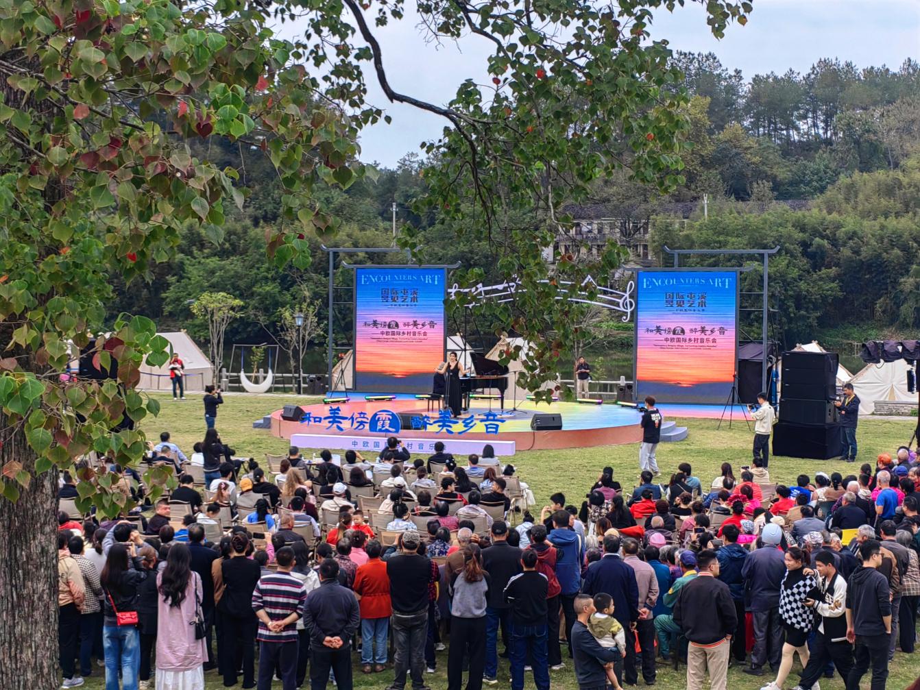 “出攤”即“出圈”！朱村“荷·咖啡”邀您一起聆聽經(jīng)典！