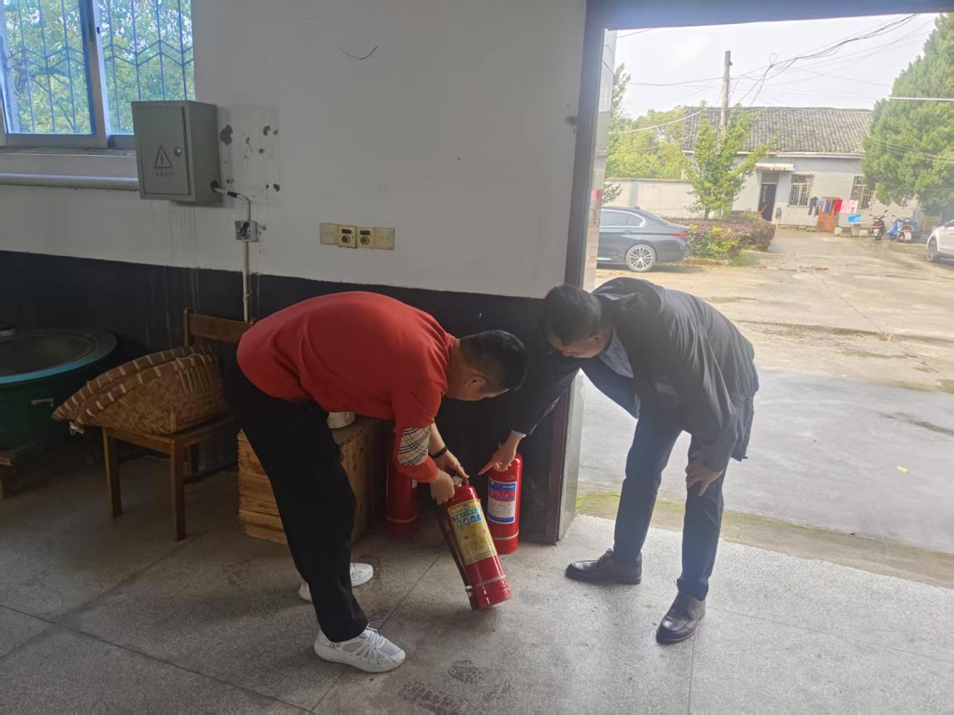 筑牢安全防線，護航春茶生產(chǎn)