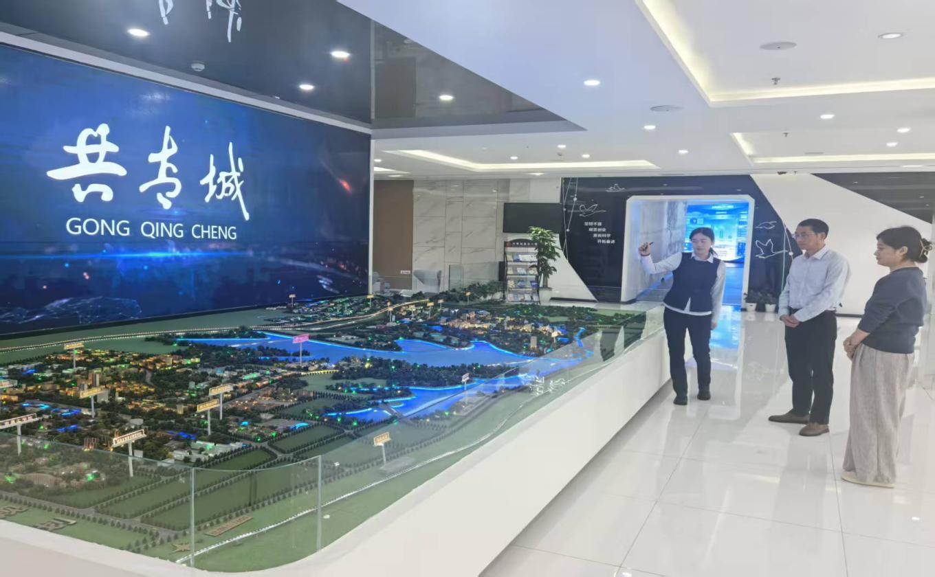 區(qū)國投集團赴贛皖兩地基金小鎮(zhèn)考察取經(jīng)  助力鳳霞基金小村構(gòu)建金融服務(wù)新高地