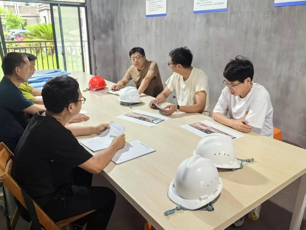 百鳥亭幼兒園建設(shè)項(xiàng)目組織開展2025年安全生產(chǎn)月隱患排查工作